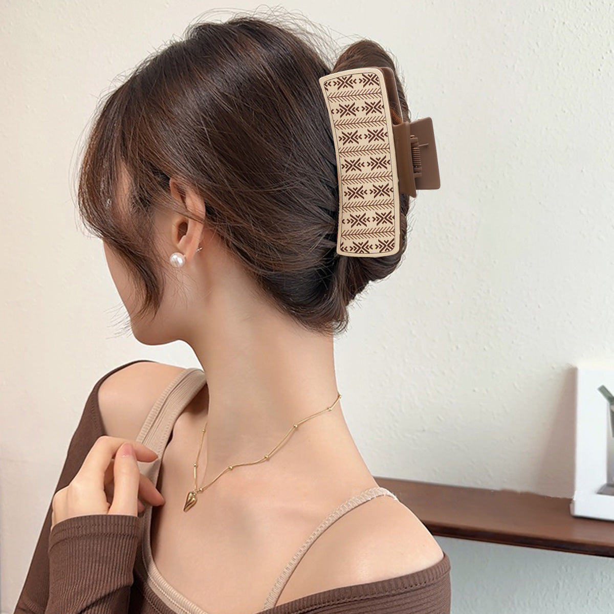 Wholesale Retro Cow Pattern Western Style Aztec Sunflower PU Shark Clip Hair Clip